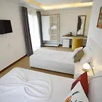 Mons Casa Boutique Hotel