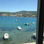 Foca Yali Hotel
