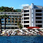 Golden Rock Beach