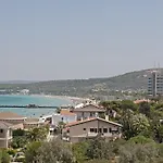 Delmar Suites & Residence