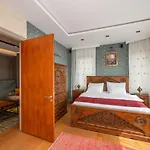 O\'Pera Okanli Suites