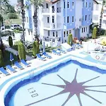 Papaya Hotel