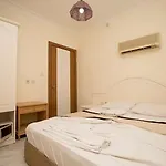 Papaya Hotel