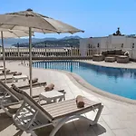 Queen Boutique Hotel