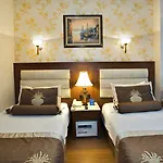 Grand Hilarium Hotel