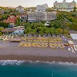 Justiniano Deluxe Resort