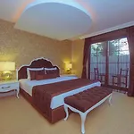 Han Deluxe Hotel