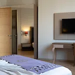 Ladies Beach Suite Hotel (Adults Only)