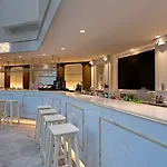 Seven Seas Hotel Blue
