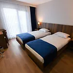 Ref Inn Hotel