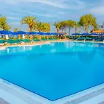Le Monde Beach Resort & Spa