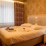 My Palace Rooms Saw