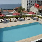 Ege Palas