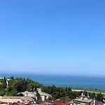 White House Hotel
