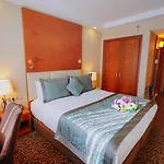 New Park Hotel