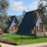 Verde Blu Bungalow