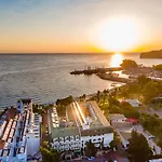 L\'Ancora Beach Hotel