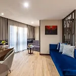 Aprilis Deluxe Hotel