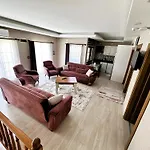 Green Cinar Apart