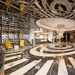 Wyndham Grand Istanbul Kalamis Marina Hotel