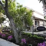 Losta Sahil Evi - Adults Only +12