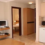 Villanaz Apart Hotel