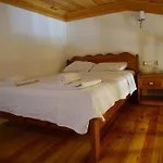 Elly\'S Home