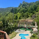 Afara Bungalows Otel & Cafe
