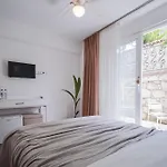 Sandal Alacati - Adult Only