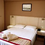 Ileri Hotel & Apartments