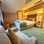 Blue Sea Hotel