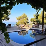 Deep Ocean Camping-Adults Only