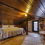 Alayaz Hotel