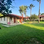 Grenadine Lodge
