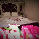 By Historial Hotel Due