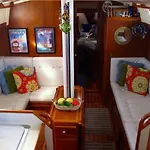 Hans Beys Yatch