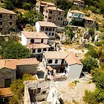 Domatia Stone Hotel