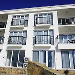 Ni Marin Hotel