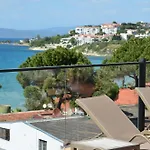 Rosy Suites Hotel