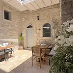 Aliko Hotel