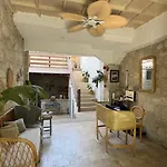 Aliko Hotel