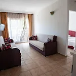 Basils Apart Hotel