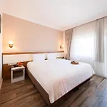 Iris Hotel & Spa