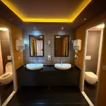 Sakura Suit Hostel