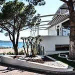 Karakas Hotel