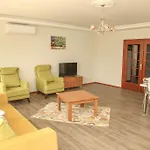 Royal Inn Seza Residence