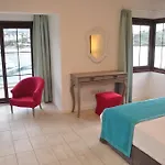 Mare Suites