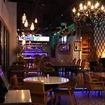 Tuzla Town Hotel