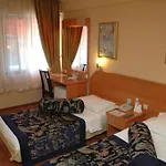 Hotel Santa Pera