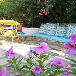 Esmana Hotel